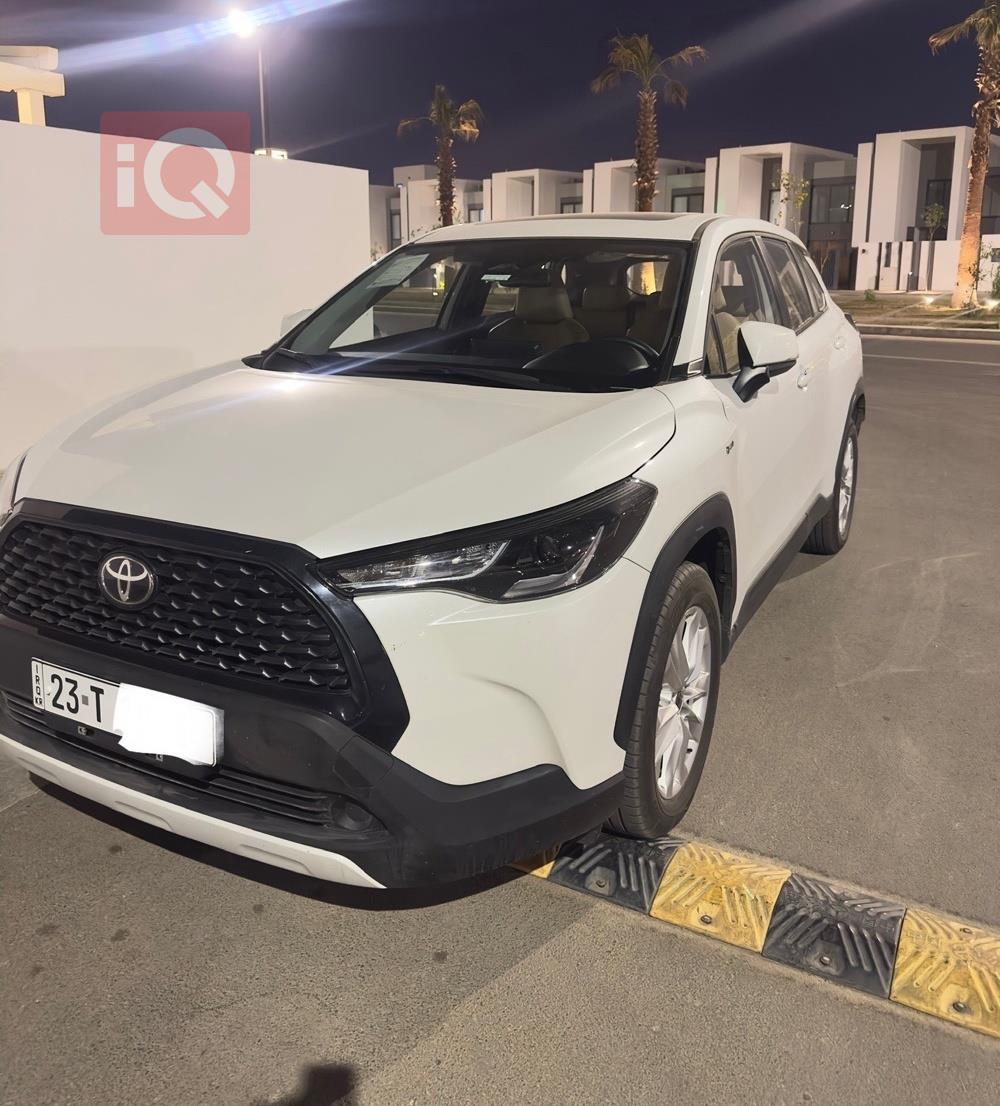 تۆیۆتا کۆرۆلا کرۆس